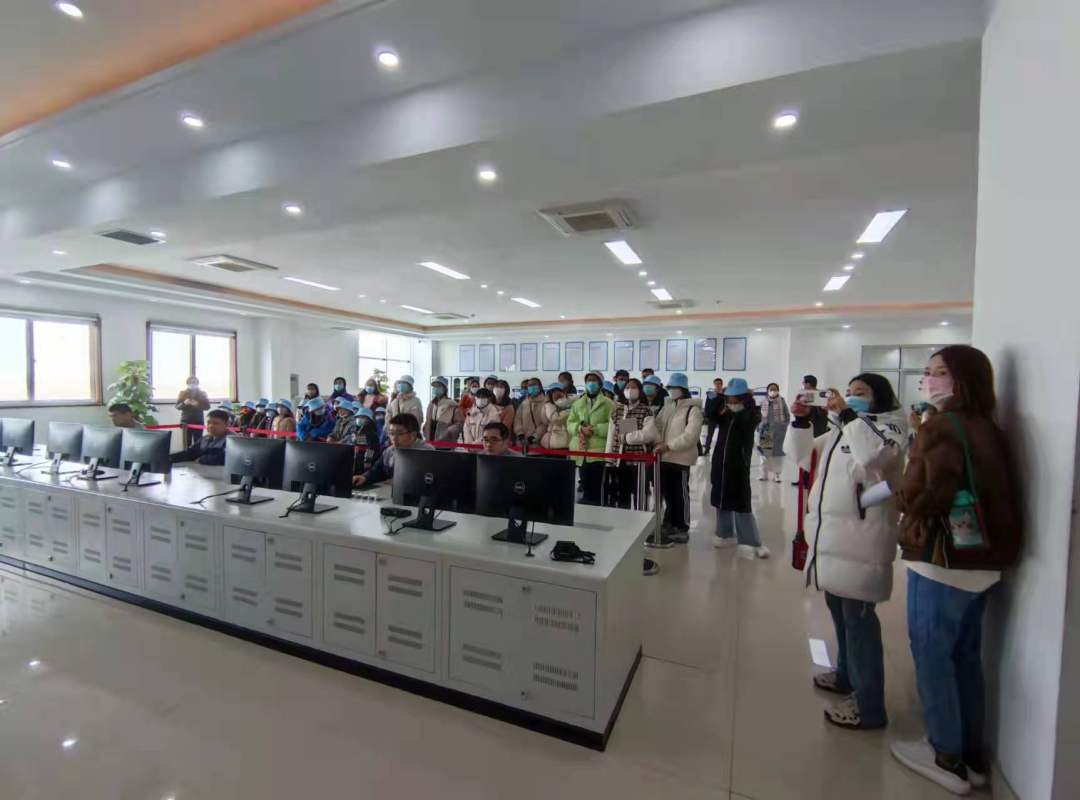 墾利學校聯(lián)合組織開展的行知小隊“垃圾去哪兒”研學活動圓滿結(jié)束(圖3)